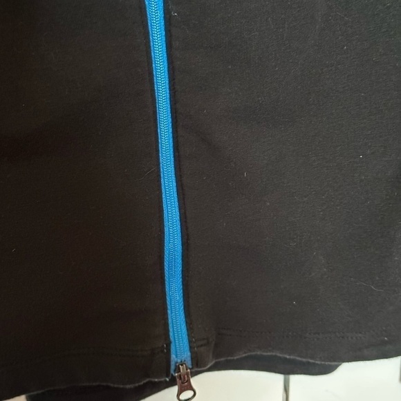 Nike blue and black zippered hooded light weight dri-fit jacket, extra small - Picture 8 of 9